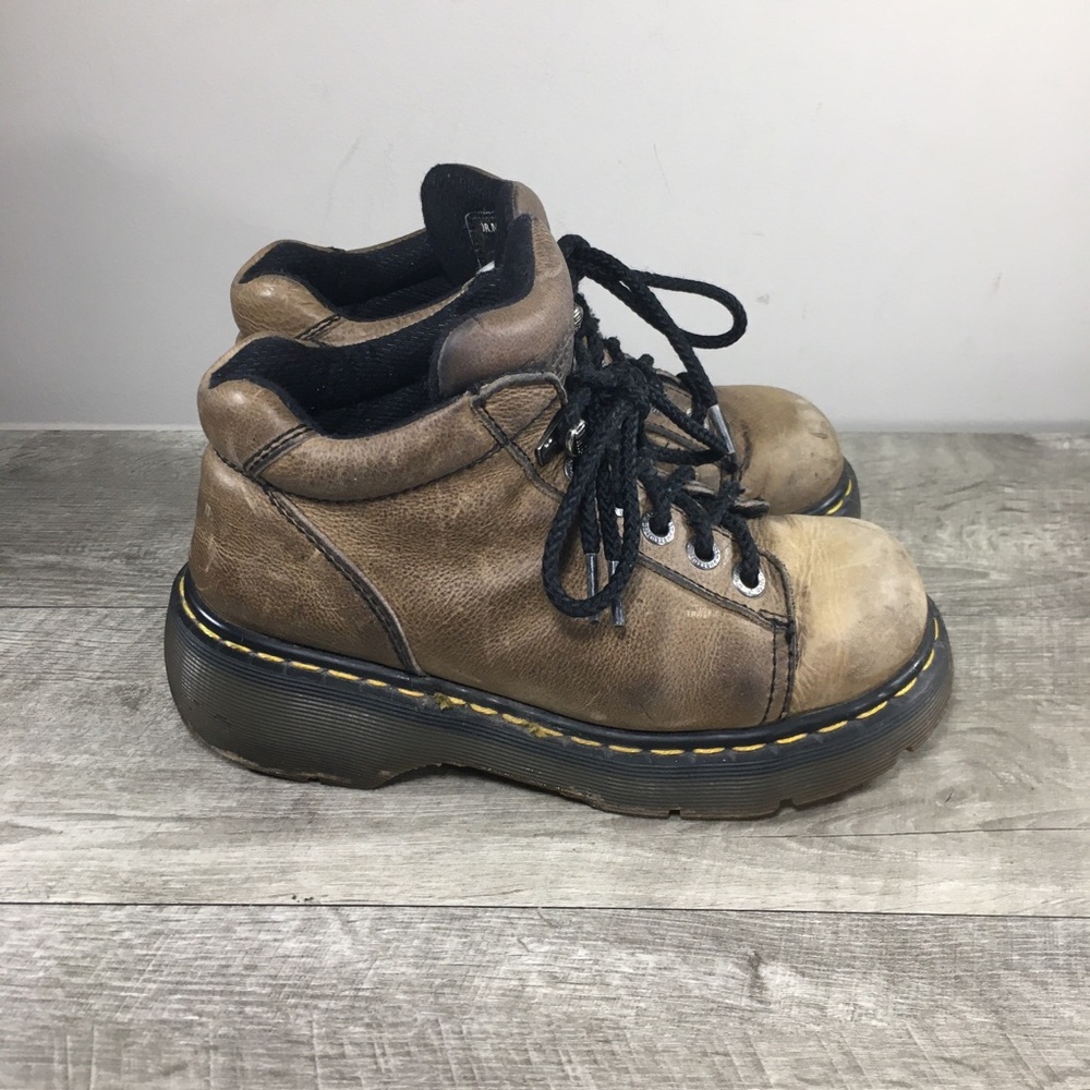 Vintage Docs Dr. Martens 8550 Brown Leather Chunky England Platform Boots Size 7